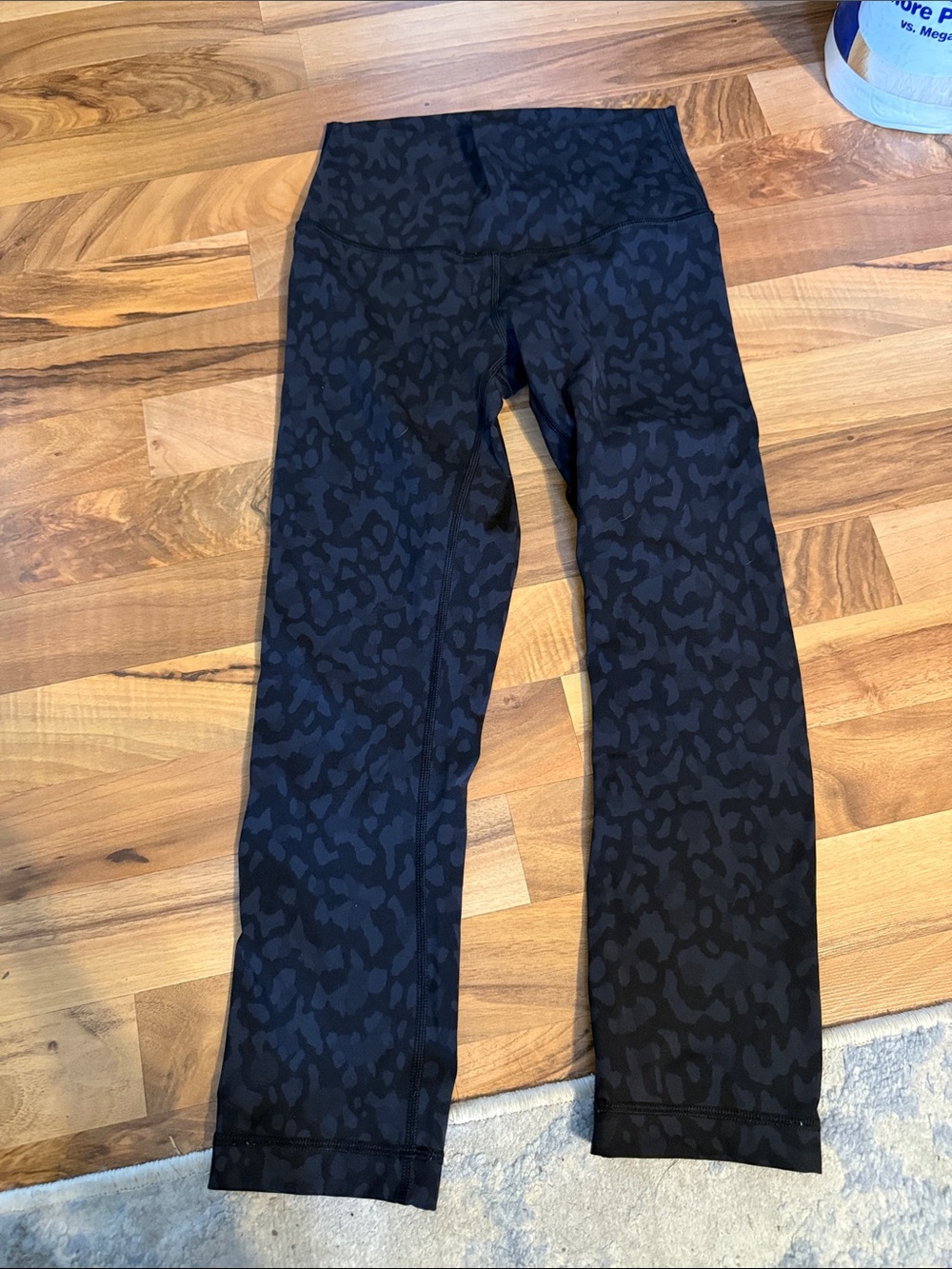 Lululemon crap pants